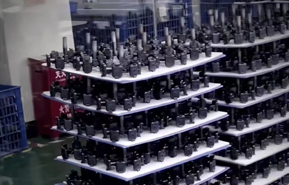 �|ݸUV����