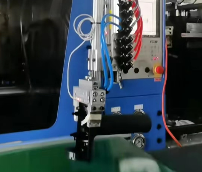 �|ݸ�pɫע��